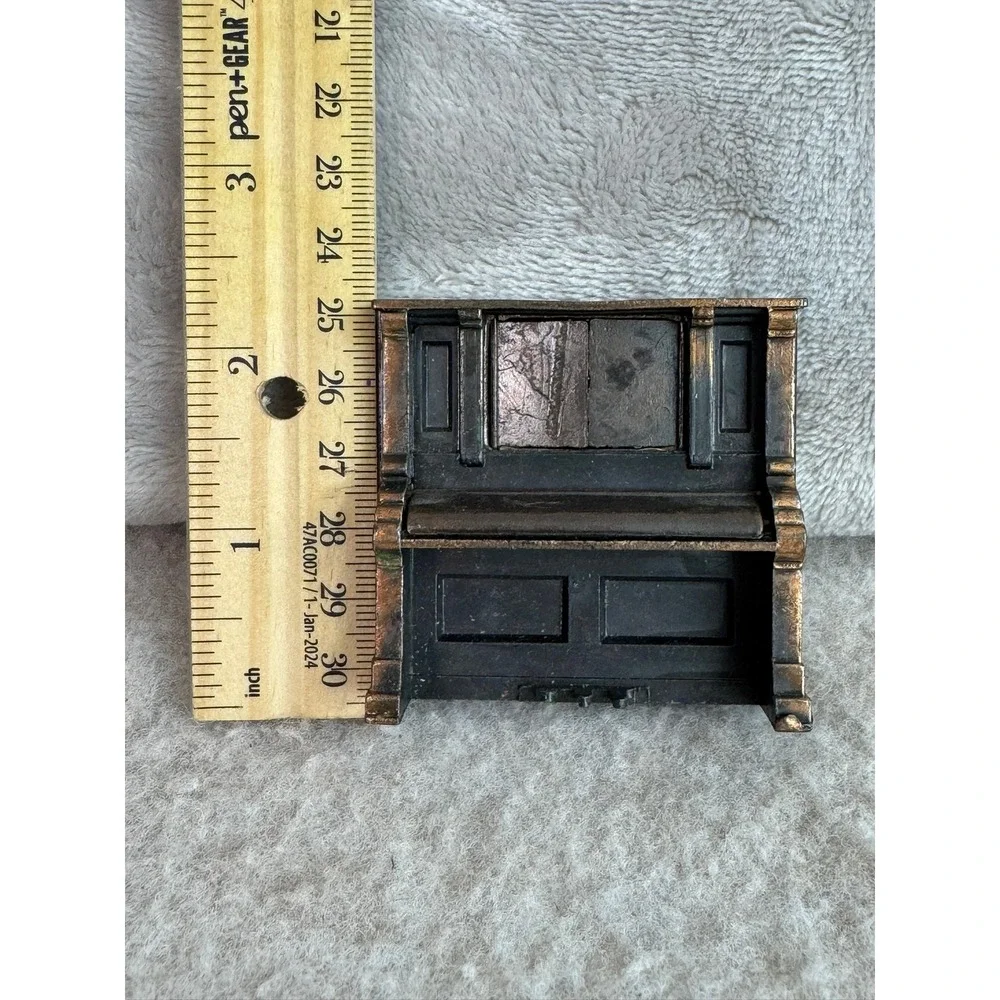 Vintage Durham Industries Miniature Piano 1976 Hong‎ Kong